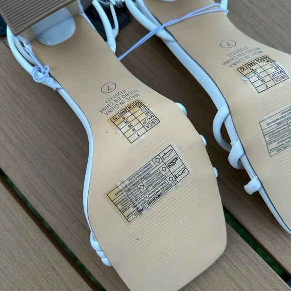 Forever 21 White Strappy Heels - Picture 10 of 10